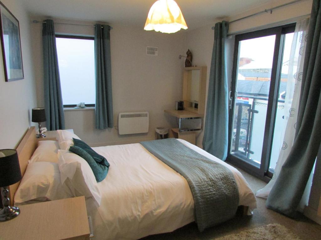 Cheltenham Luxury Apartments Chambre photo