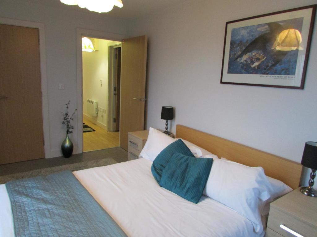 Cheltenham Luxury Apartments Chambre photo
